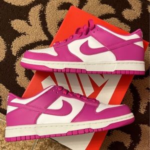 Fucshia Dunks! Size 6Y
